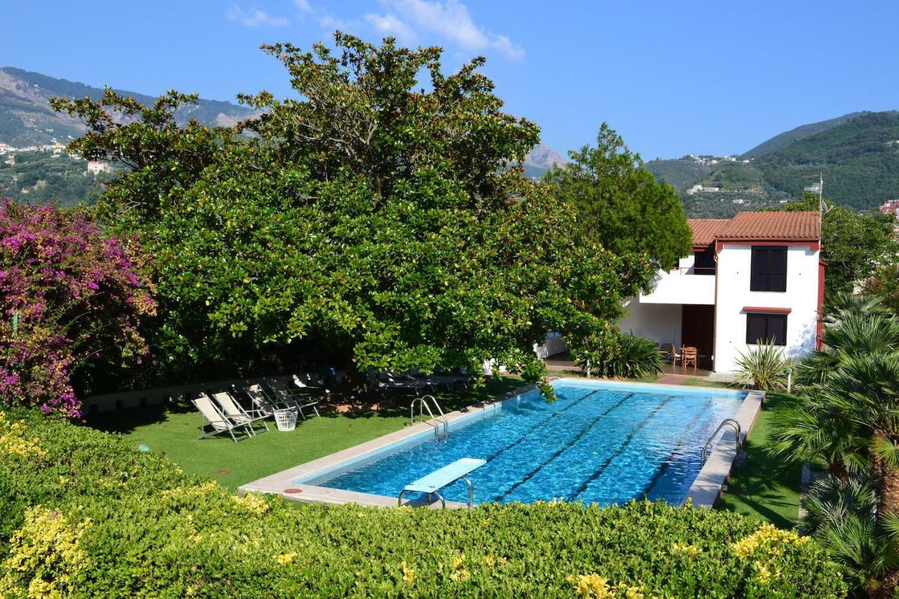 Villa Aurora Vico Equense Eksteriør billede